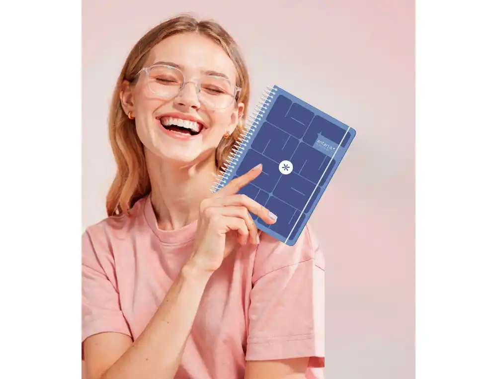 Agenda escolar 26-27 espiral essentials día página A5+ bilingue 80g FSC azul oscuro Antartik