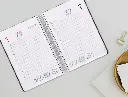 Agenda espiral A6 2026 día página Santorini  60g FSC Liderpapel
