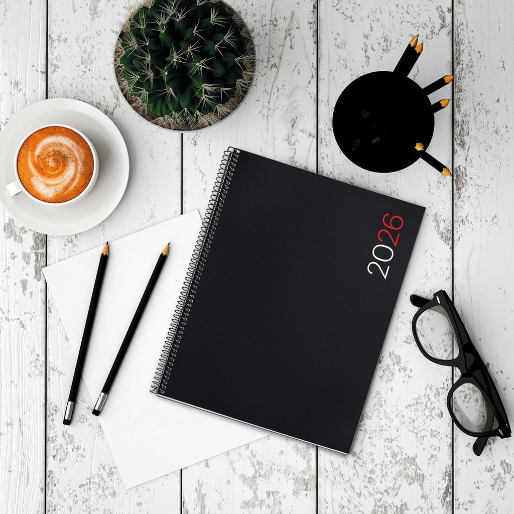 Agenda 2026 día por página, Más pequeña que A4 (210 x 270 mm), Cubierta flexible polipropileno, Espiral, Papel 80 g/m², Planificador diario, Español-EN-PT, Color negro Miquelrius