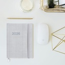 Agenda 2026 semana vista, Flexible y fácil de llevar (122 x 168 mm), Cubierta cosida suave tipo piel, Papel 80 g/m², Planificación semanal, Español-EN-PT, Cuadros silver Miquelrius