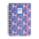 Agenda escolar 2026 2027 día página 12 meses, A6+ (12,5×17,8 cm), Cartón forrado, Doble espiral, Cierre de goma, bolsillo interior, stickers y regla marcapáginas, Español-EN, Gatuna  Miquelrius