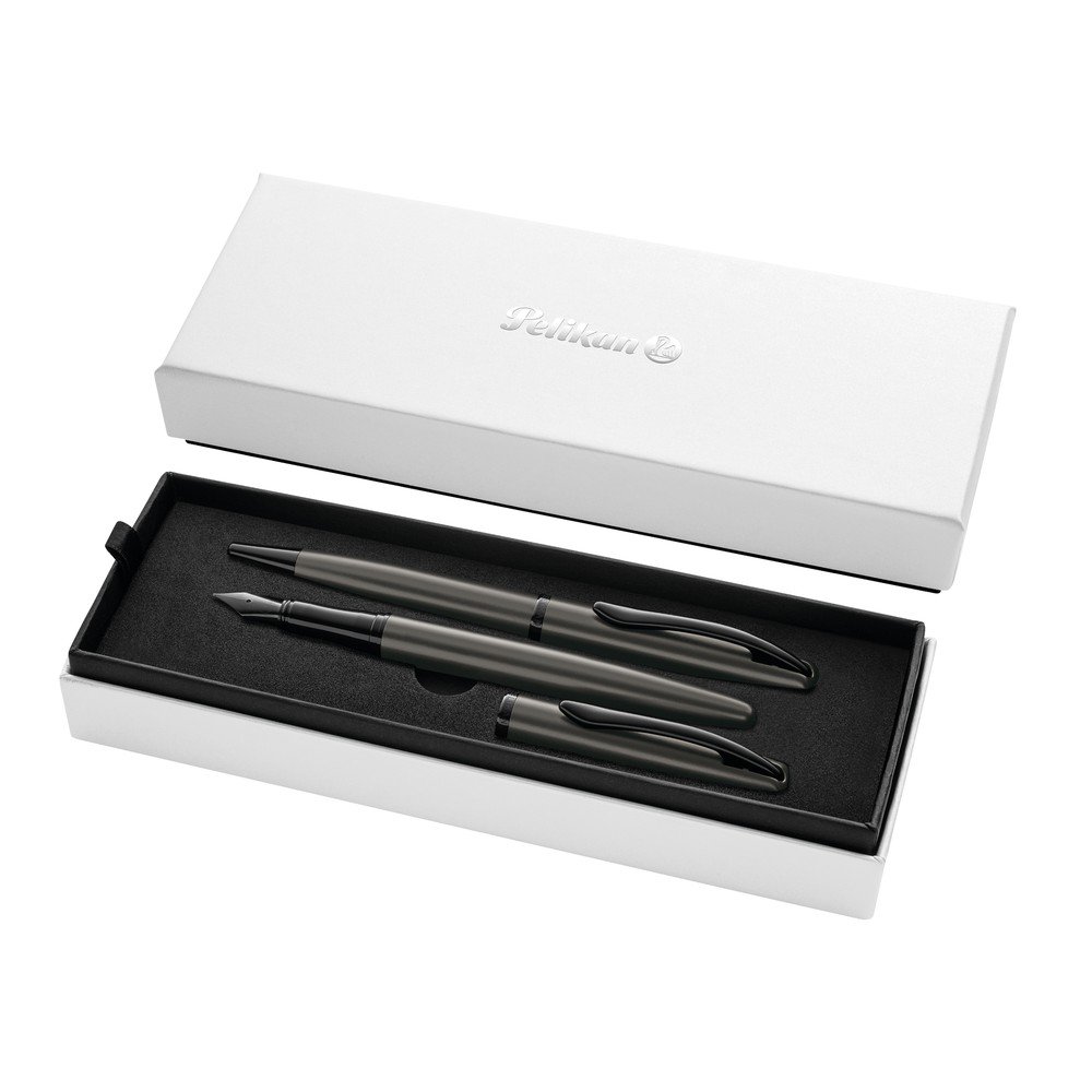 Set de Bolígrafo y Pluma Estilográfica Jazz Nobel Elegance, Diseño Moderno y Sofisticado, Tinta Azul, Con Clip Elástico y Elegante Caja de Regalo Pelikan